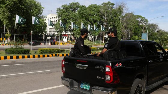 U.S. and Iranian Delegations Arrive in Pakistan for Peace Talks