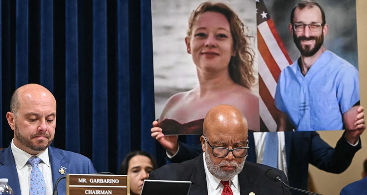 TOPSHOT-US-POLITICS-CONGRESS-IMMIGRATION — Image credit: DHS Will Shut Down With No End In Sight Amid Impasse Over Immigration / Nik Popli