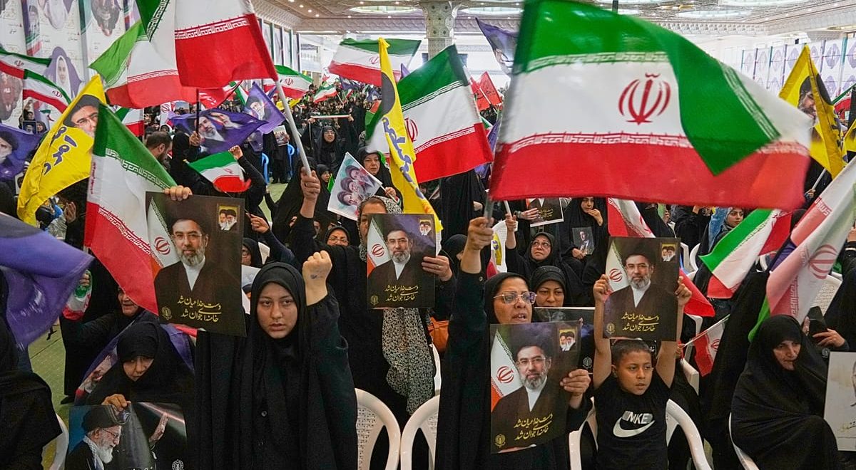 Iran says it targeted a US airbase after strike near Bandar Abbas airport — Image credit: Euronews (via AP)